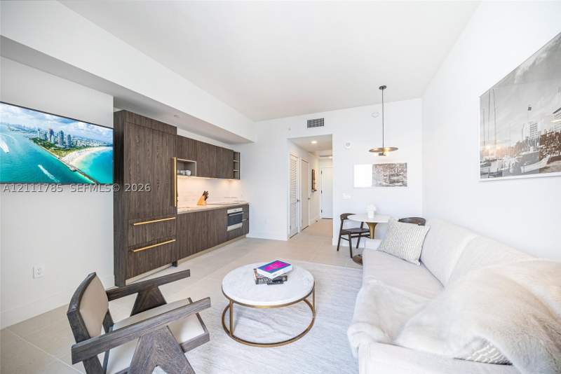 1 bedroom Condominium at 159 NE 6th St 4803, Gale Residences, Miami — photo 4