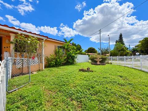 201 NW 61st Ave, Miami FL - photo 16 of 23
