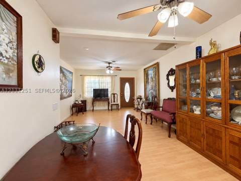 201 NW 61st Ave, Miami FL - photo 6 of 23