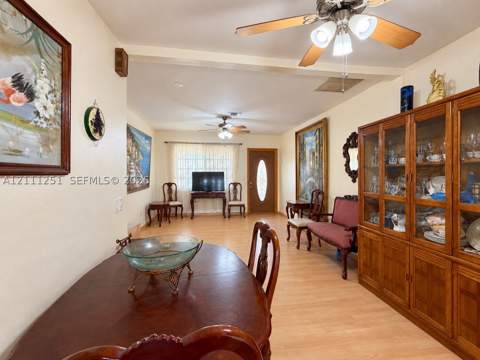 201 NW 61st Ave, Miami FL - photo 7 of 23