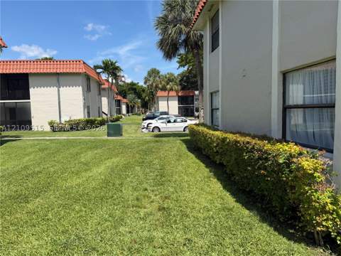 9714 Hammocks Blvd 201-29, Miami FL - photo 18 of 25