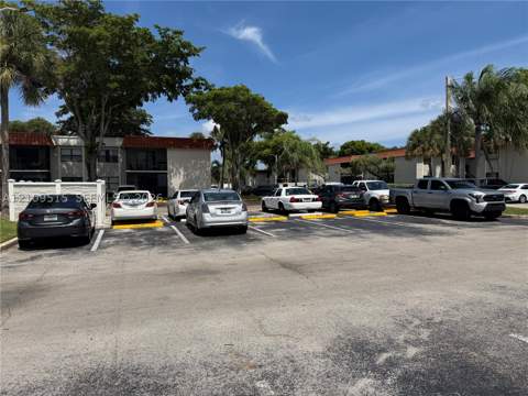 9714 Hammocks Blvd 201-29, Miami FL - photo 20 of 25