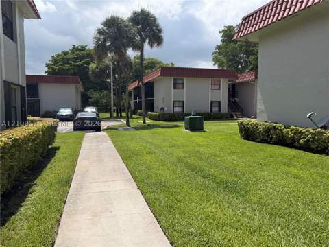 9714 Hammocks Blvd 201-29, Miami FL - photo 6 of 25