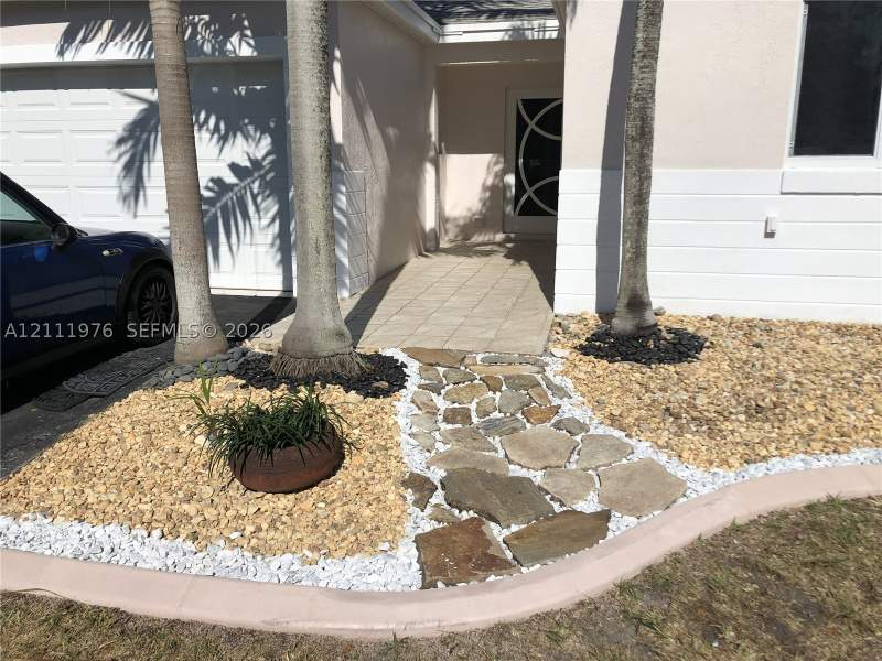 3 bedroom SingleFamilyResidence at 14505 SW 143rd Pl, Country Walk West Sec 1, Miami — photo 2