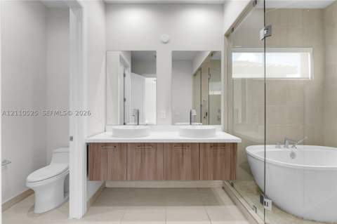 8061 NW 42nd St, Doral FL - photo 16 of 41