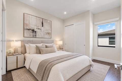 8061 NW 42nd St, Doral FL - photo 22 of 41