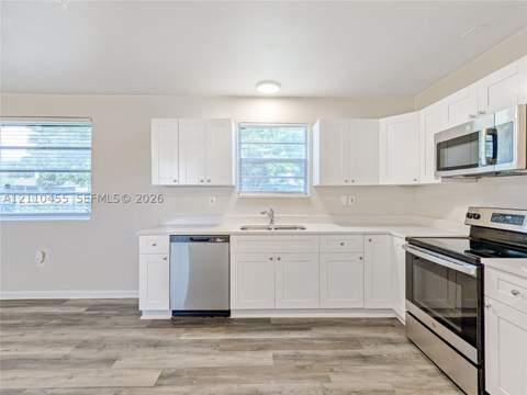 10441 SW 163rd St, Miami FL - photo 10 of 27