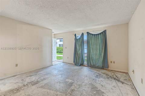 10840 N Kendall Dr W1, Miami FL - photo 7 of 27