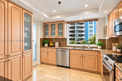1627 Brickell Ave 2005, Miami FL - photo 16 of 44