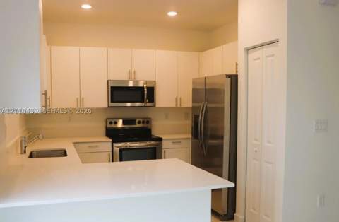23452 SW 129th Ave, Homestead FL - photo 6 of 10