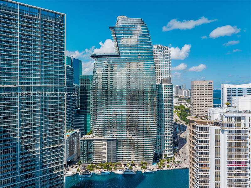 5 bedroom Condominium at 300 Biscayne Boulevard Way 3501E, Dupont Plaza, Miami — photo 2