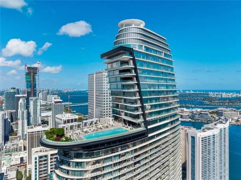 5 bedroom Condominium at 300 Biscayne Boulevard Way 3501E, Dupont Plaza, Miami — photo 3