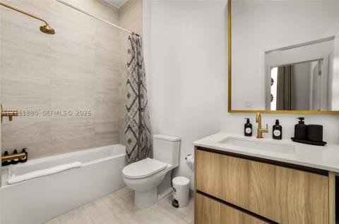 77 SE 5th St 311, Miami FL - photo 13 of 24