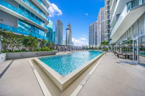 77 SE 5th St 311, Miami FL - photo 18 of 24