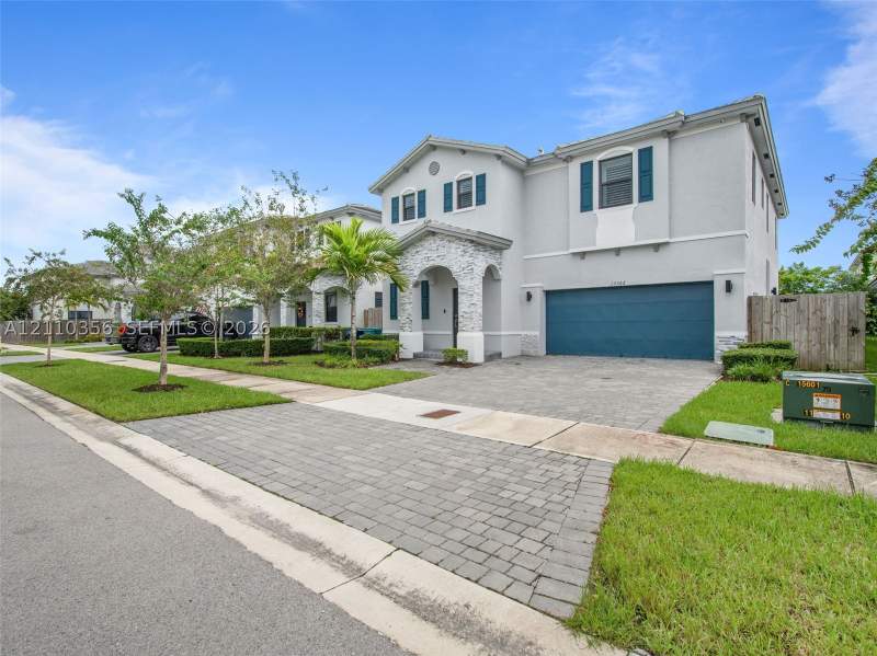 5 bedroom SingleFamilyResidence at 13362 SW 284 Terr, Pine Isle, Homestead — photo 2