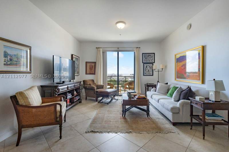 2 bedroom Condominium at 8390 SW 72nd Ave 508, Colonnade At Dadeland SE, Miami — photo 4