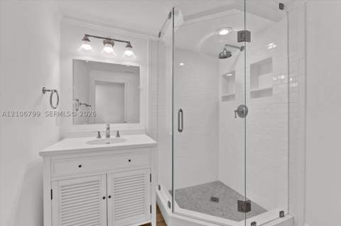 323 Navarre Ave 202, Coral Gables FL - photo 15 of 19