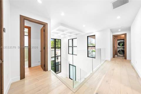 260 NW 47th St, Miami FL - photo 10 of 41