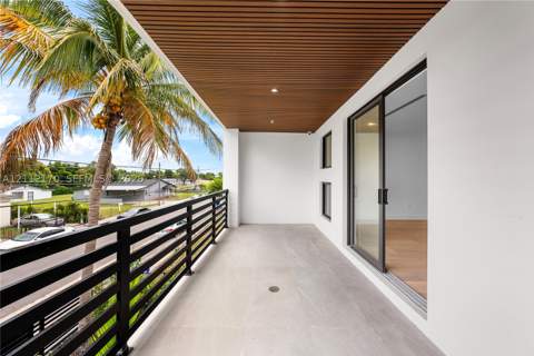 260 NW 47th St, Miami FL - photo 17 of 41