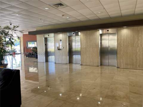 400 Kings Point Dr 601, Sunny Isles Beach FL - photo 10 of 17