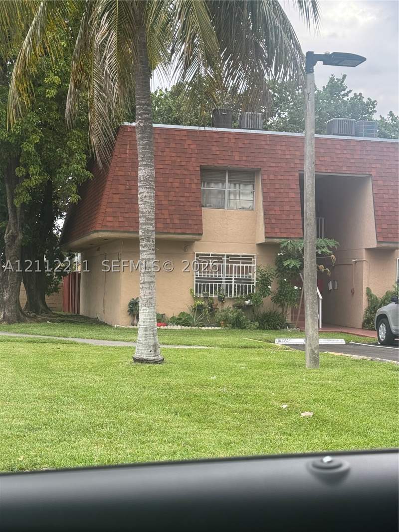 1 bedroom Condominium at 200 NW 107th Ave 201, Laguna Club East Condo, Miami — photo 3