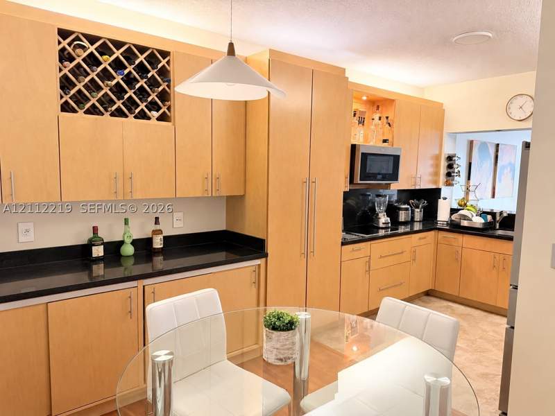 3 bedroom SingleFamilyResidence at 10730 NW 66th St, Captiva Condo A, Doral — photo 5