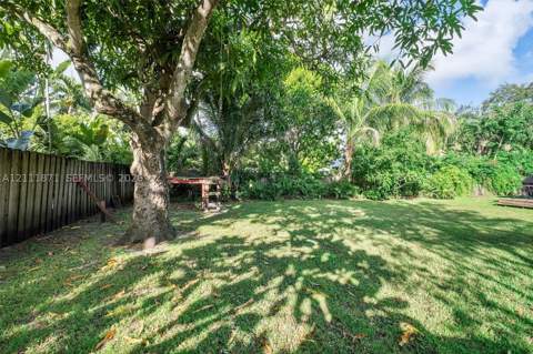 740 NE 112th St, Biscayne Park FL - photo 19 of 24