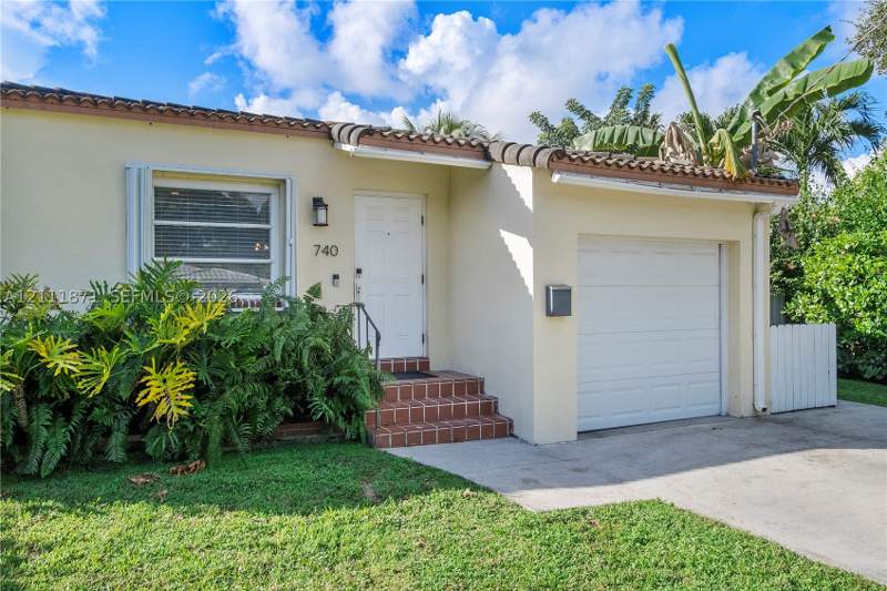 2 bedroom SingleFamilyResidence at 740 NE 112th St, Amd Pl Griffing Biscayne, Biscayne Park — photo 2
