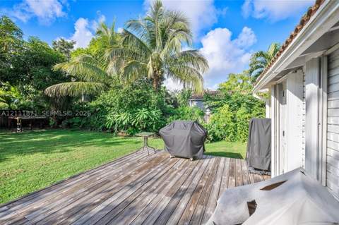 740 NE 112th St, Biscayne Park FL - photo 23 of 24
