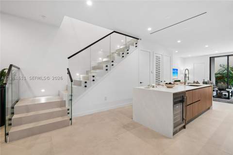3030 Shipping Ave, Miami FL - photo 6 of 30