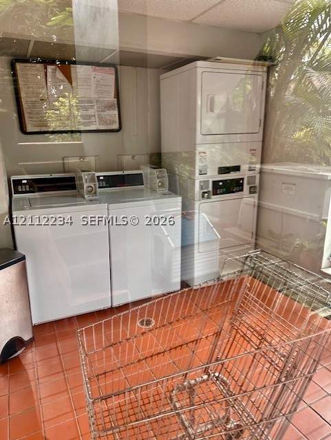 2 bedroom Condominium at 820 Salzedo St 305, Barcelona Court Condo, Coral Gables — photo 4
