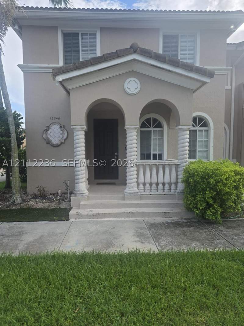 4 bedroom Condominium at 13946 SW 276th St 0, Mandarin Lakes, Homestead — photo 2