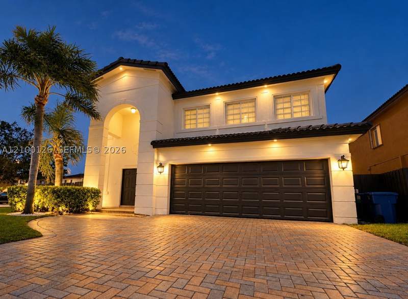 5 bedroom SingleFamilyResidence at 15813 SW 140th St, Milon Venture, Miami — photo 2