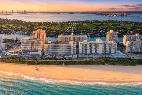 5600 Collins Ave 14W, Miami Beach FL - photo 24 of 26