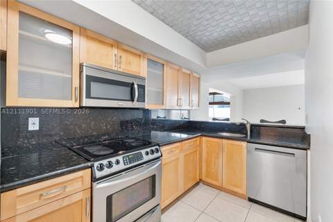 2977 Mcfarlane Rd 9, Miami FL - photo 7 of 42