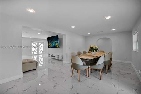 16611 SW 108th Ct, Miami FL - photo 12 of 75