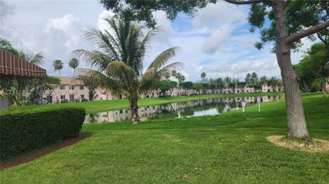 1250 SE 28th Ct 102, Homestead FL - photo 17 of 30