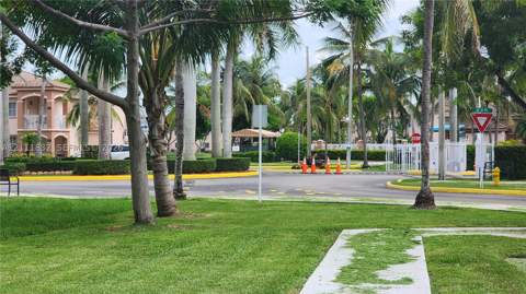 1250 SE 28th Ct 102, Homestead FL - photo 21 of 30