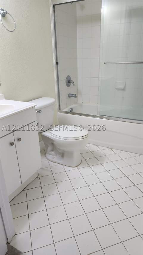 1250 SE 28th Ct 102, Homestead FL - photo 7 of 30