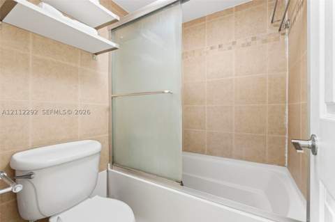 3401 N Country Club Dr 311, Aventura FL - photo 13 of 30