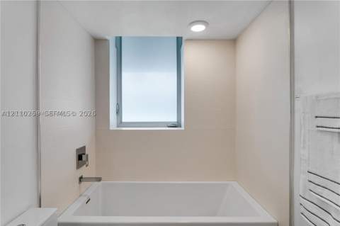 9261 E Bay Harbor Dr 607, Bay Harbor Islands FL - photo 16 of 42