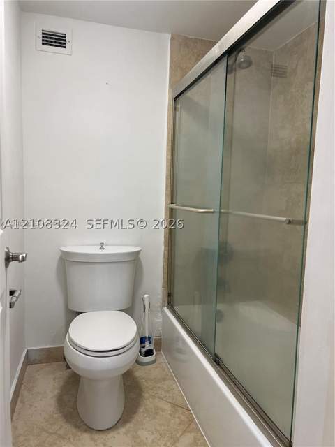 6039 Collins Ave 1208, Miami Beach FL - photo 18 of 38