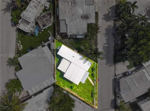 2221 NE 136 Ln, North Miami Beach FL - photo 14 of 18