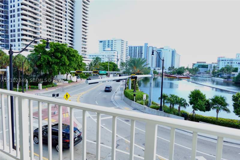2 bedroom Condominium at 2600 Collins Ave 308, Lake Beach Club Condo, Miami Beach — photo 2