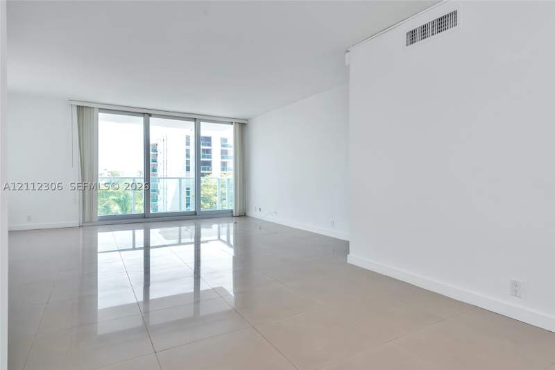 1 bedroom Condominium at 1000 West Ave 510, Mirador 1000 Condo, Miami Beach — photo 4