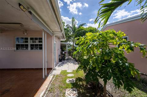 4480 NW 176th St, Miami Gardens FL - photo 6 of 31
