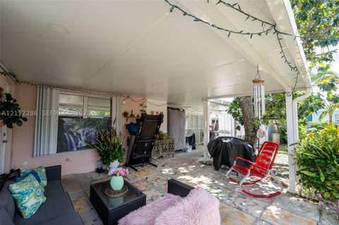 4480 NW 176th St, Miami Gardens FL - photo 7 of 31