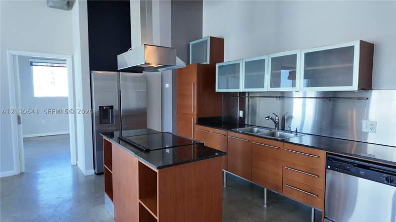 2 bedroom Condominium at 10 SW South River Dr 610, Neo Condo, Miami — photo 3