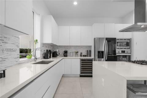 10054 NW 76th Ter, Doral FL - photo 17 of 57