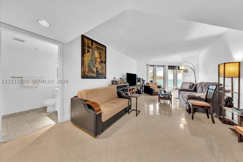 1 bedroom Condominium at 16445 Collins Ave 222, Oceania II Condo, Sunny Isles Beach — photo 4